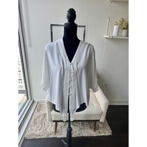 Nordstrom Sim & Sam White Button Front Tie Short Sleeve V-Neck Top Size Medium